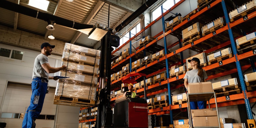 Montacargas para el Sector Retail y Centros de Distribución Urbanos